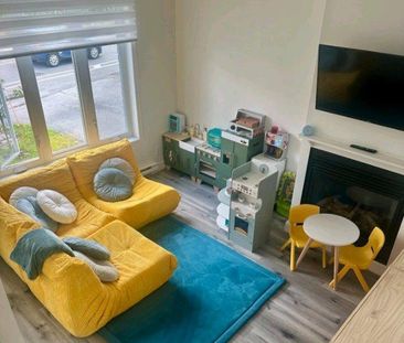GRAND PPARTEMENT 4 1/2 SUR DEUX ÉTAGES - Photo 4