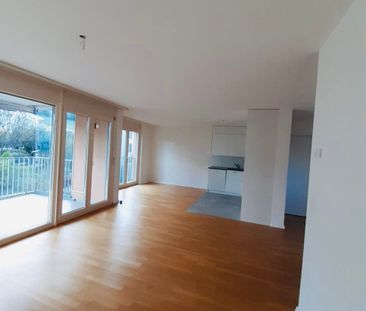 Modern wohnen, schnell in Zürich – 2.5-Zimmerwohnung mit Balkon & T... - Photo 3