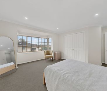 Exceptional, Rare Stylish Townhouse in a Prime Location - Photo 5