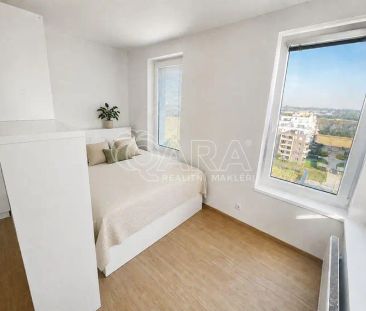 Pronájem novostavby 1+kk s lodžií, Praha 5, Hlubočepy, nám.0lgy Sch... - Photo 2