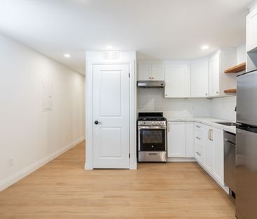 For Lease - 115 Catharine Street Unit# 4, Hamilton, Ontario - Photo 3