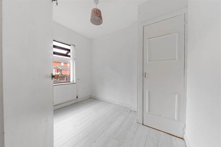 73 Glenbank Drive, Belfast , BT14 8BJ - Photo 2
