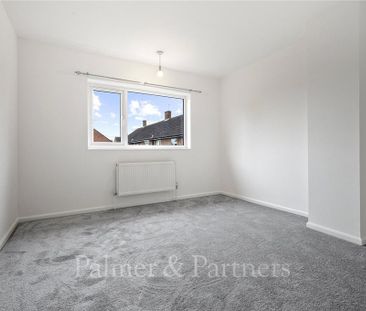 3 bedroom semi-detached house to rent - Photo 4