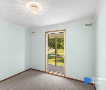 Spacious Family Living with Outdoor Appeal - Photo 2