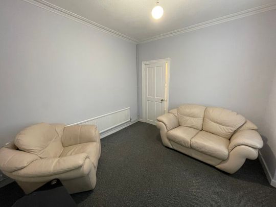 Bath Rd, Swansea, SA6 - Photo 1