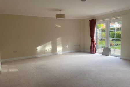 3 bedroom terraced house to rent - Photo 3