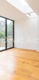 Dagmar Terrace, Islington, London, N1 - Photo 1
