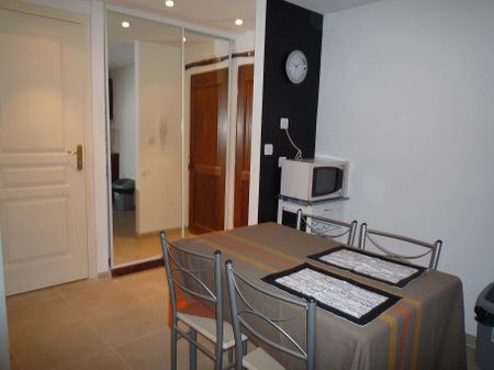 Location Appartement - Grasse - Photo 2