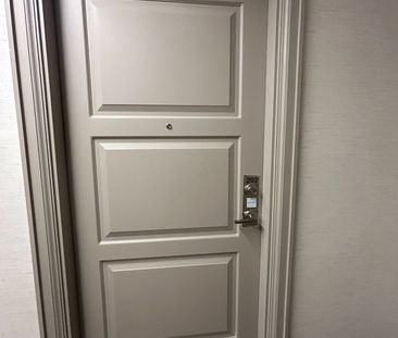 For Lease - 36 Elm Drive Unit# 202, Mississauga, Ontario - Photo 1