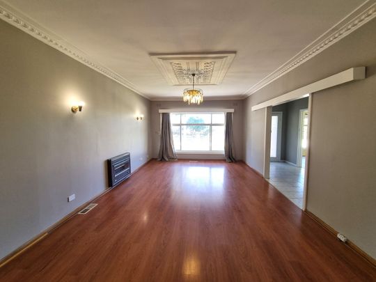 A Fresh New Look! - Photo 1