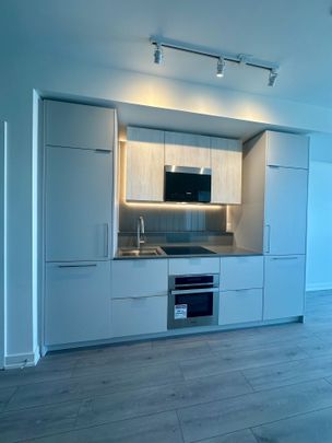 For Lease - 1 Fairview Road Unit# 1705, Mississauga, Ontario - Photo 1