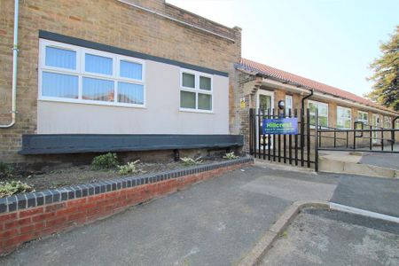 1 bedroom in a house share to rent - Photo 5