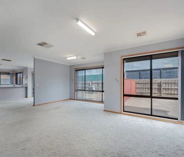 “Charming Family Home in the Heart of Craigieburn” - Photo 5