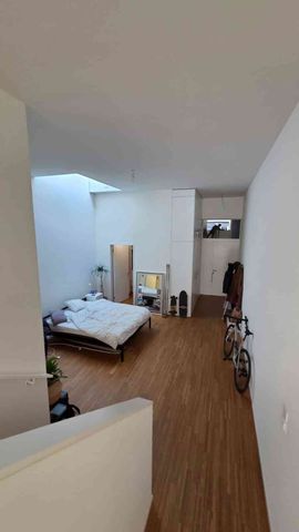 1.5 Zimmer, 105 m², 1. Stock - Photo 3