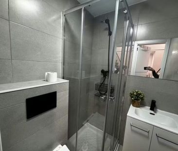 Calle de Hortaleza, Madrid, Community of Madrid 28004 - Photo 1