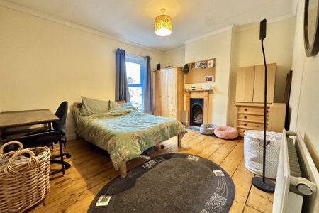 Alexandra Road - Photo 4