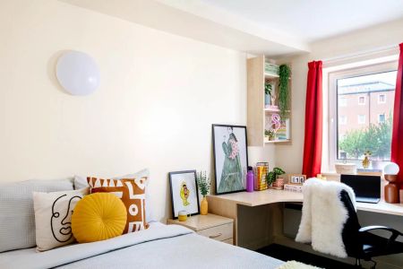 Extra Large Highest Double Ensuite - Photo 5