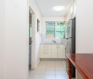 TOWN HOUSE - Photo 1