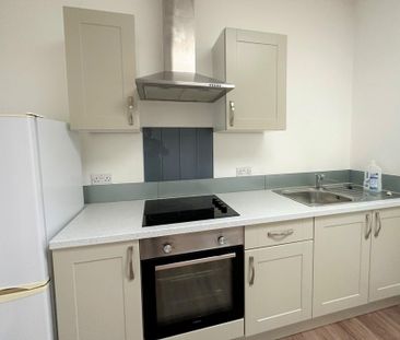 2 bedroom flat to rent - Photo 5