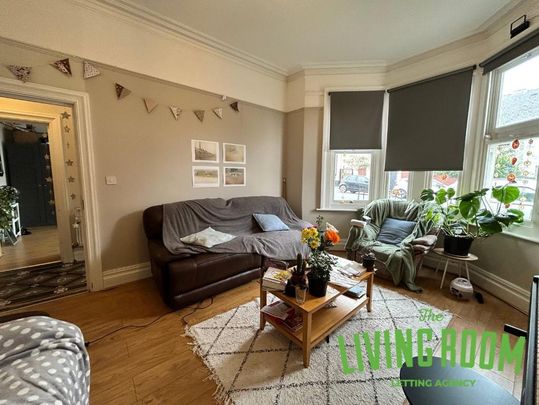 6 bedroom house to rent - Photo 1