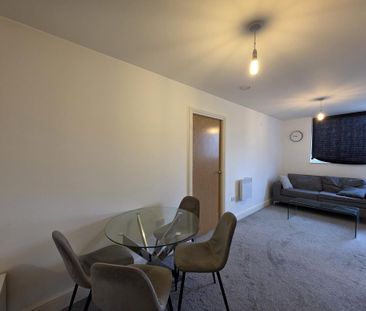 2 bedroom flat to rent - Photo 5