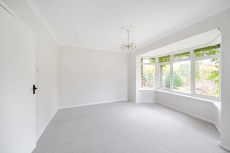 3 bedroom detached house to rent - Photo 2
