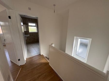 Sherwood Road - Photo 3