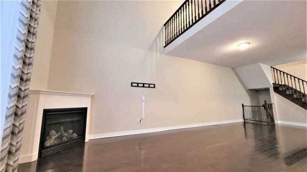 For Lease - 2495 Felhaber Crescent, Oakville, Ontario - Photo 1