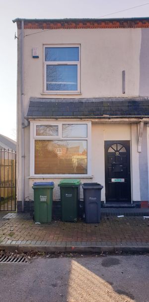 Cosy Rooms In A Cosy House In Smethwick B66 - Photo 2