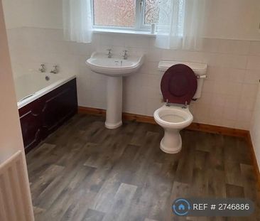 3 bedroom bungalow to rent - Photo 4