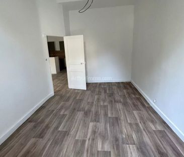 Location Appartement 3 pièces 69 m2 à Aubagne - Photo 3