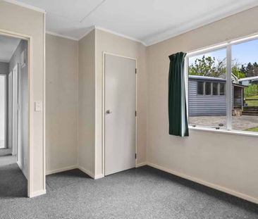 Halcombe - Two Bedroom - Photo 2