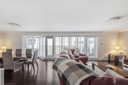 3 bedroom apartment to rent - Photo 3