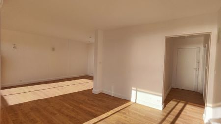 Location Appartement 3 pièces 82m² FREJUS 83600 - Photo 2