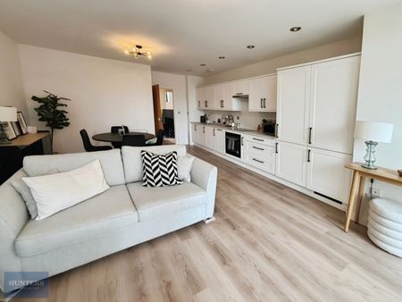 2 bedroom Flat To Let Total Size: 776 SQ FT - Photo 5