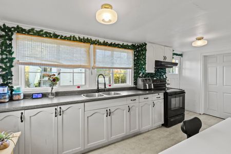 For Lease - 118 Lincoln Road, Fort Erie, Ontario - Photo 5