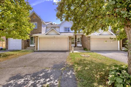 For Lease - 55 McGibbon Drive, Kanata, Ontario - Photo 3