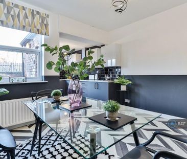 3 bedroom terraced house to rent - Photo 4