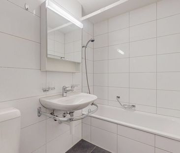 grosse 4.5 Zimmerwohnung in Langental - Photo 3