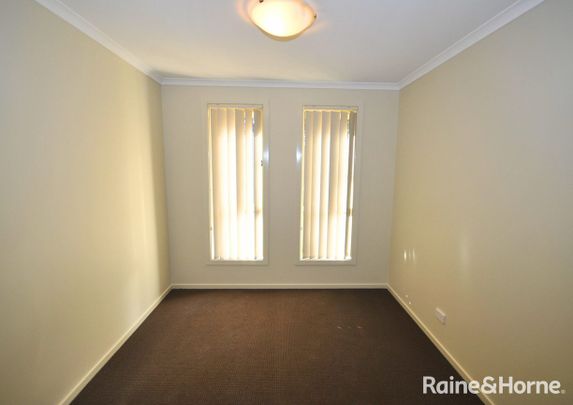 Your Ideal Family Haven on Rannoch Drive - Photo 1
