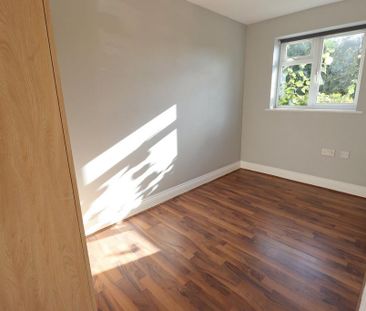 2 bedroom maisonette to rent - Photo 2