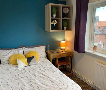 7 bedroom detached house to rent - Photo 3