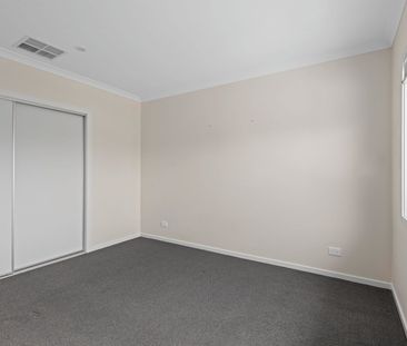 Thinking of selling? Contact our agent - Photo 4