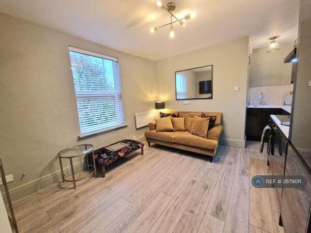 1 bedroom flat to rent - Photo 3