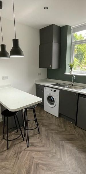 1 Bed Flat, Seymour Road South, M11 - Photo 1