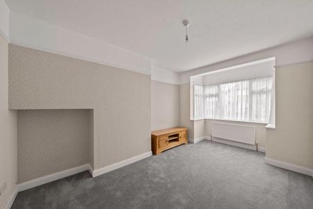 3 bedroom semi-detached house to rent - Photo 3