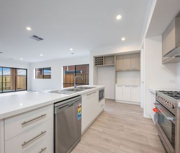 Brand New 4 Bedroom Home - Photo 5
