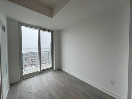 For Lease - 220 Missinnihe Way Unit# 803, Mississauga, Ontario - Photo 3