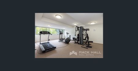 MODERN 2 BEDROOM FULLY FURNISHED APARTMENT - Photo 3