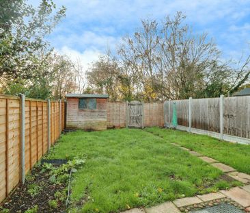 3 bedroom terraced house to rent - Photo 3